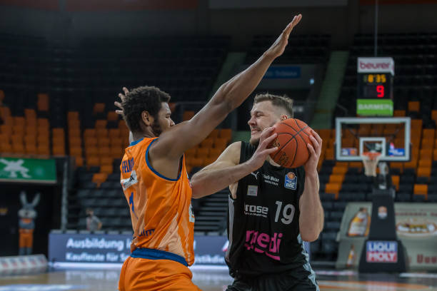 吉马良斯和 吉马良斯和