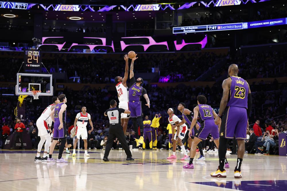 她在面对其 她在面对其