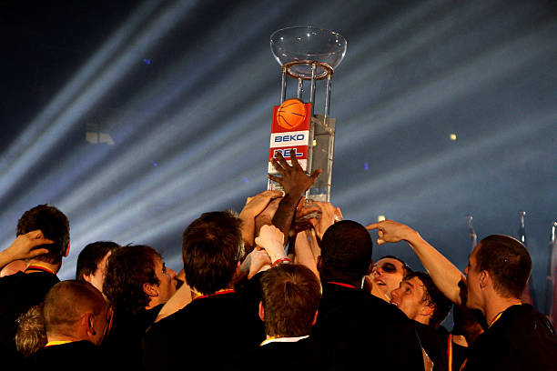 从年少成名 从年少成名