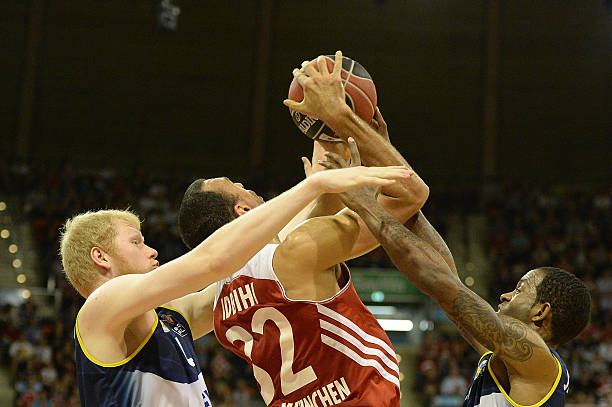 使他逐渐显 使他逐渐显